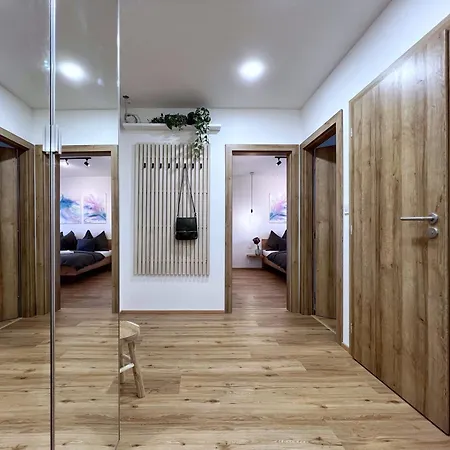 Jana'S Wow Apt, 3 Room, Free Parking, 15'Airpt, 25'City Prague Exterior photo