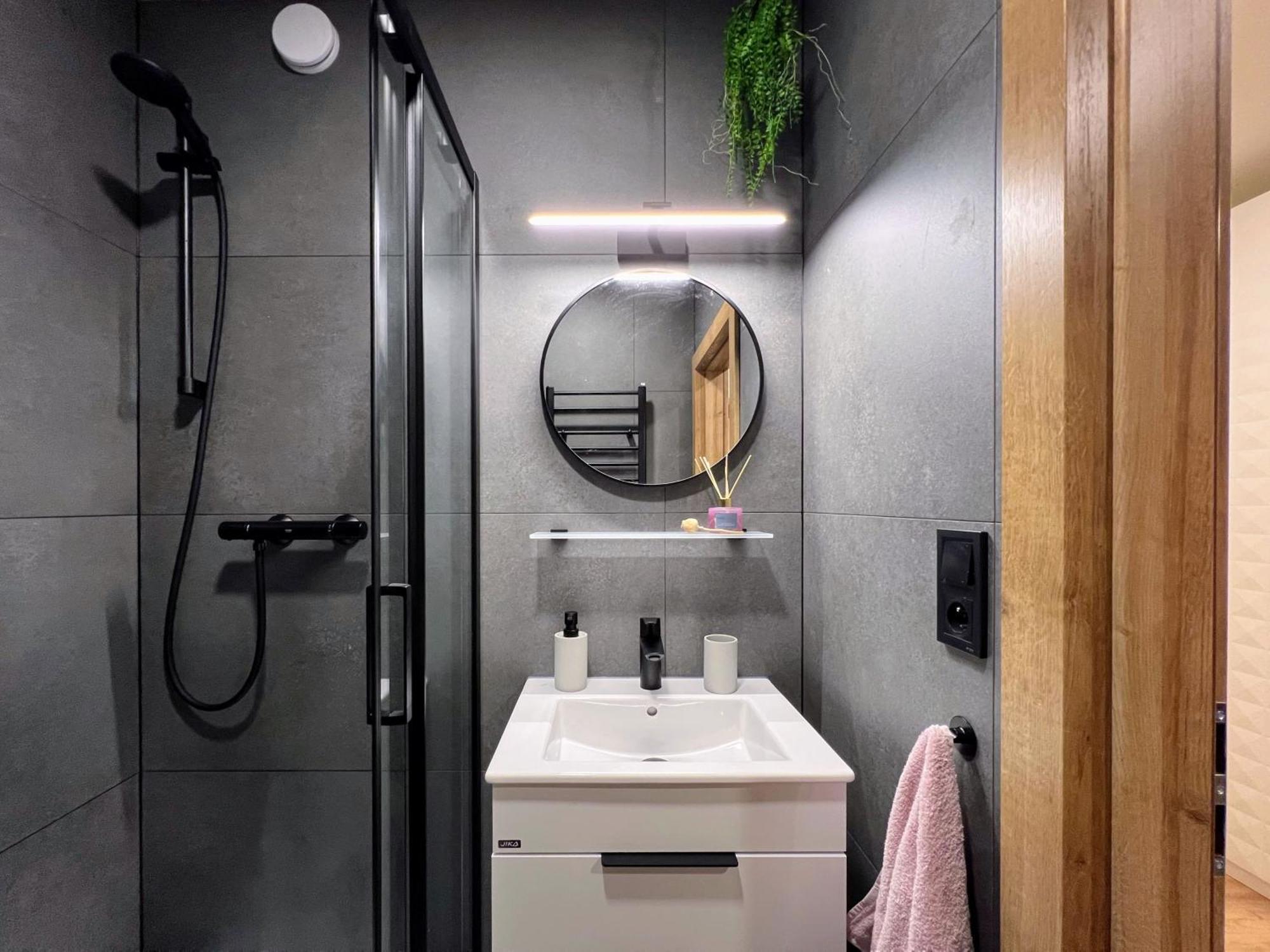 公寓 Jana's Wow Apt, 3 Room, Free Parking, 15'airpt, 25'city 布拉格
