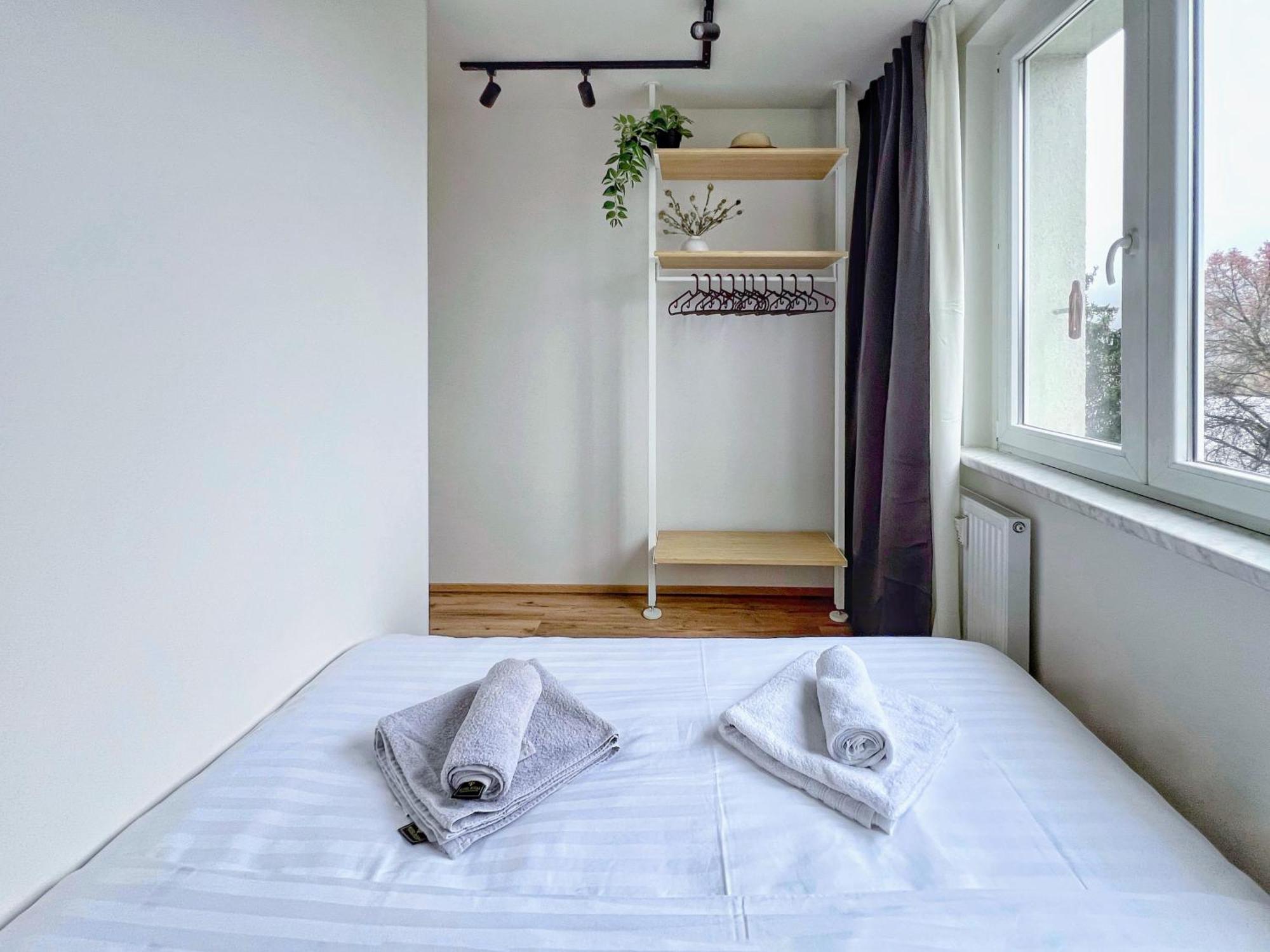 Jana's Wow Apt, 3 Room, Free Parking, 15'airpt, 25'city 布拉格